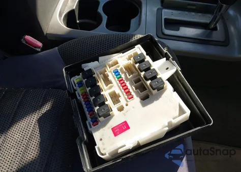 2007 Nissan Pathfinder Se z USA, uszkodzony, nr VIN 5N1AR18U47C604971